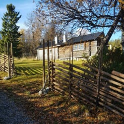 Gärdsgård på fäbod i Hede, av Jämtgärsgård.